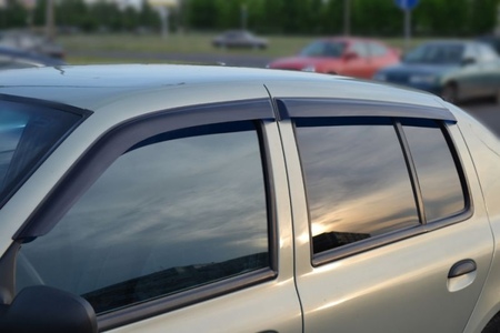 картинка Дефлекторы окон для Renault Symbol II (2008 - 2012) Седан (Накладные) от магазина CarAutoStudio.ru